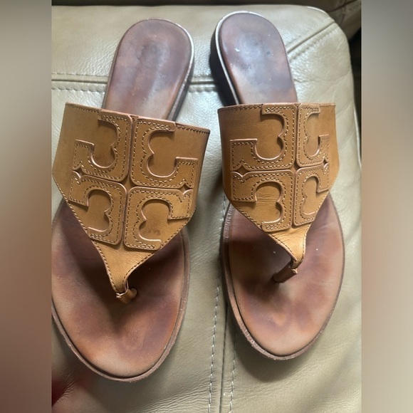 Shoes - Tory Burch tan shoes